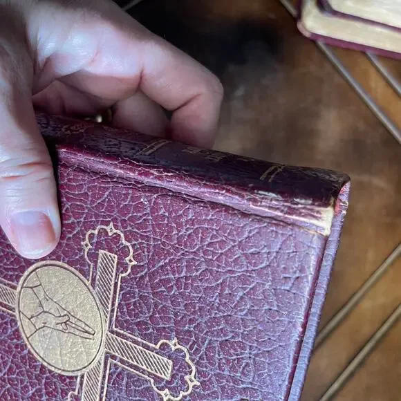 The Catholic Missal Prayer Book 1954 Press Edition 03 Hardcover Books - Picture 6 of 10